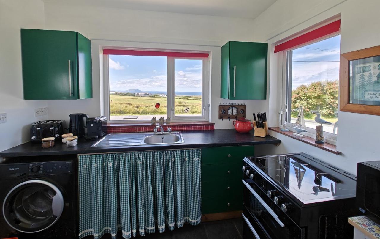 Teach Roisin-Traditional Irish Holiday Cottage In Malin Head. Exterior foto